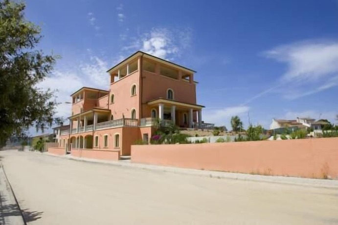 Imagen general del Hotel La Madonnina, Uddusò/Buddusò. Foto 2