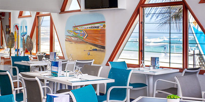 Imagen del bar/restaurante del Hotel La Madrague N'Gor. Foto 3