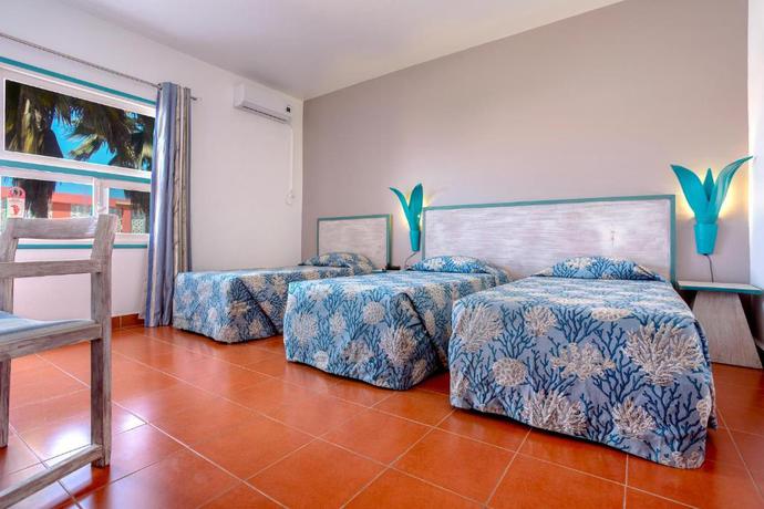 Imagen de la habitación del Hotel La Madrague N'Gor. Foto 6