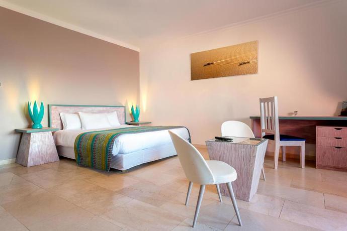 Imagen de la habitación del Hotel La Madrague N'Gor. Foto 8