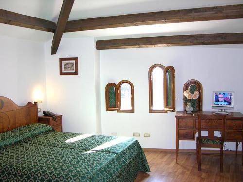 Imagen general del Hotel La Magnolia, Sorrento. Foto 5