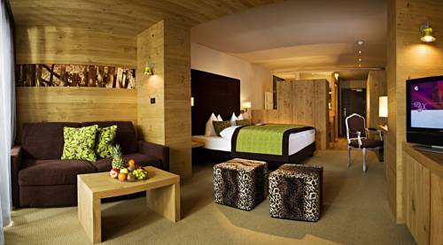 Imagen de la habitación del Hotel La Maiena Meran Resort. Foto 10