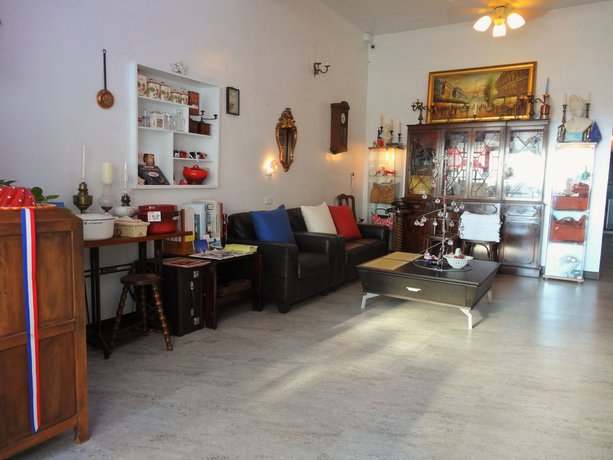 Imagen de los interiores del Hotel La Maison B&B. Foto 20