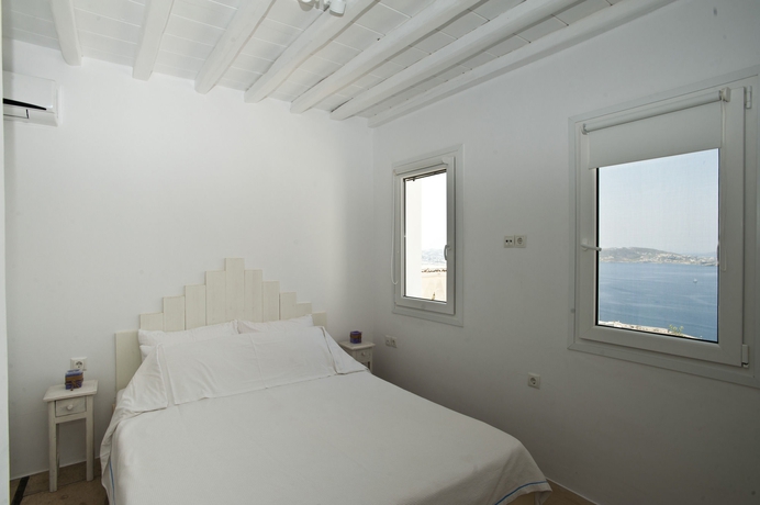 Imagen de la habitación del Hotel La Maison Blanche, Agios Stefanos. Foto 7