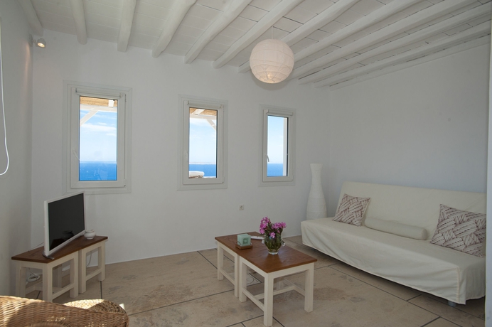 Imagen de los interiores del Hotel La Maison Blanche, Agios Stefanos. Foto 16