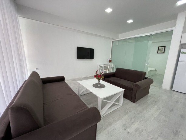 Imagen de la habitación del Hotel La Maison Blanche Baku. Foto 1