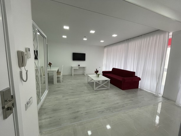 Imagen de la habitación del Hotel La Maison Blanche Baku. Foto 3