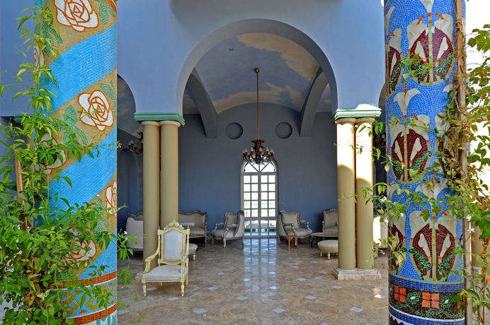 Imagen general del Hotel La Maison Bleue. Foto 2