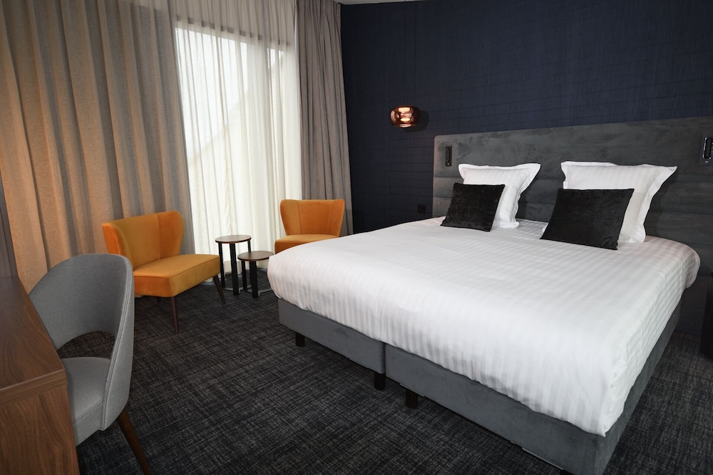 Imagen de la habitación del Hotel La Maison Bord'eaux. Foto 5