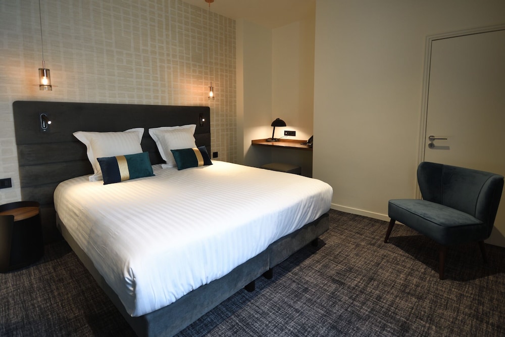 Imagen de la habitación del Hotel La Maison Bord'eaux. Foto 6