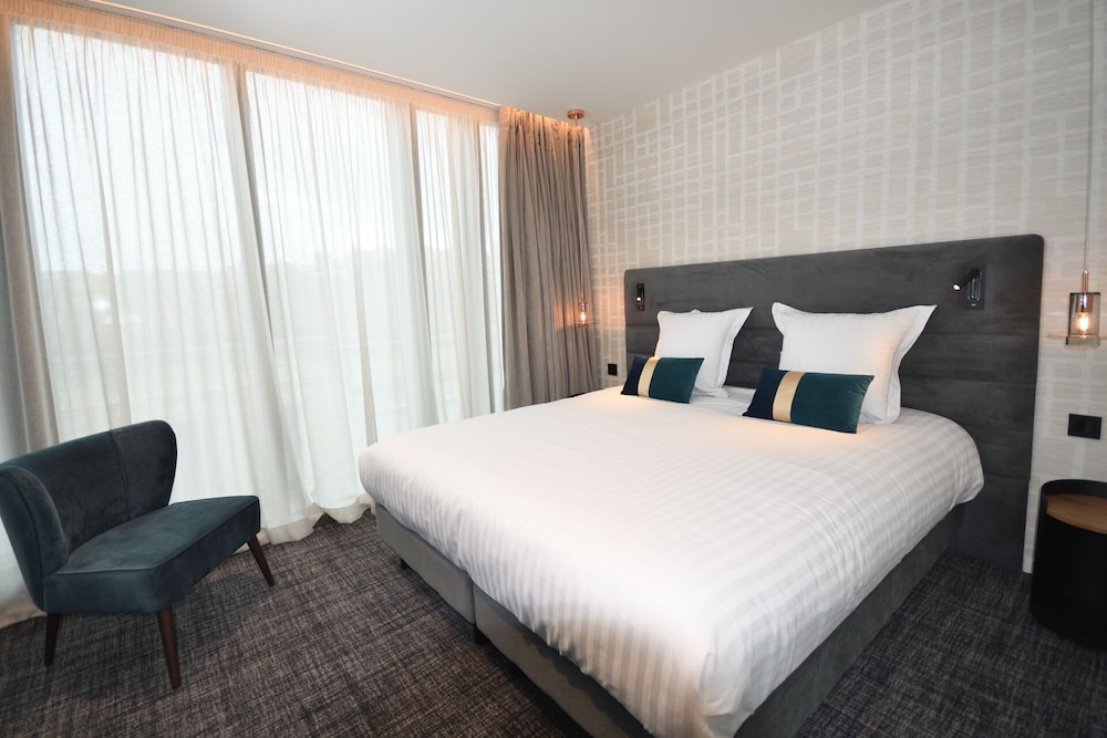 Imagen de la habitación del Hotel La Maison Bord'eaux. Foto 7