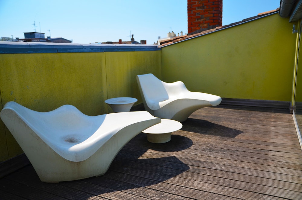 Imagen de la habitación del Hotel La Maison Bord'eaux. Foto 14