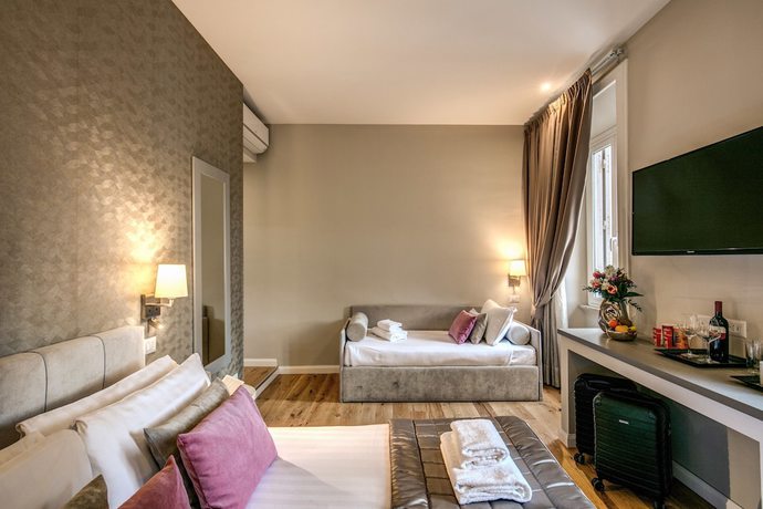 Imagen de la habitación del Hotel La Maison D'Art Spagna. Foto 12