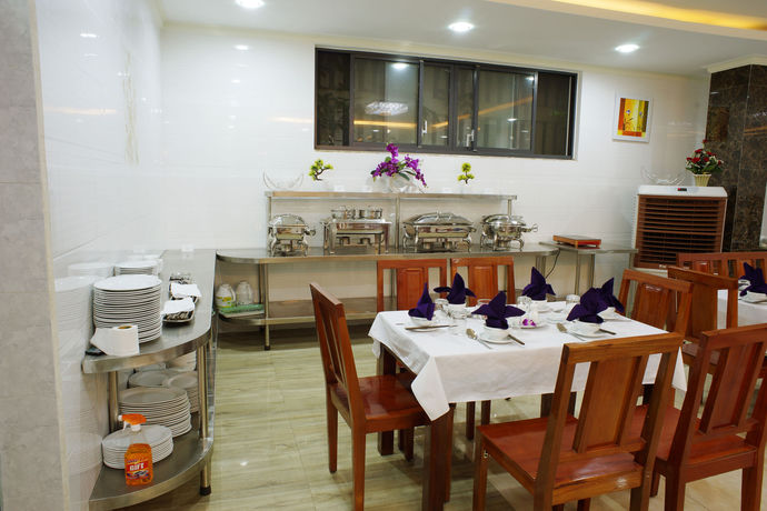 Imagen del bar/restaurante del Hotel La Maison Da Nang Beach. Foto 5