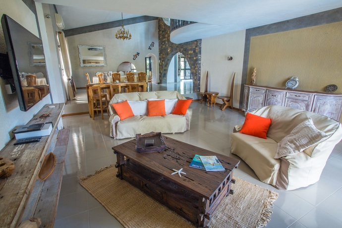 Imagen de los interiores del Hotel La Maison De La Plage. Foto 15