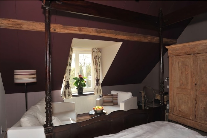 Imagen de la habitación del Hotel La Maison De Ma&icirc;tre. Foto 5