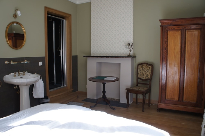 Imagen de la habitación del Hotel La Maison De Ma&icirc;tre. Foto 16