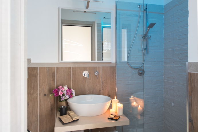 Imagen de la habitación del Hotel La Maison Des Tout Le Monde. Foto 11