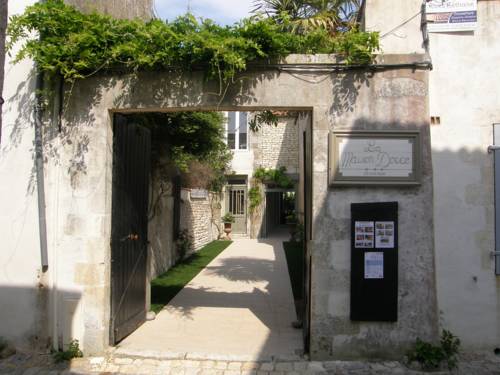 Imagen de la habitación del Hotel La Maison Douce. Foto 2