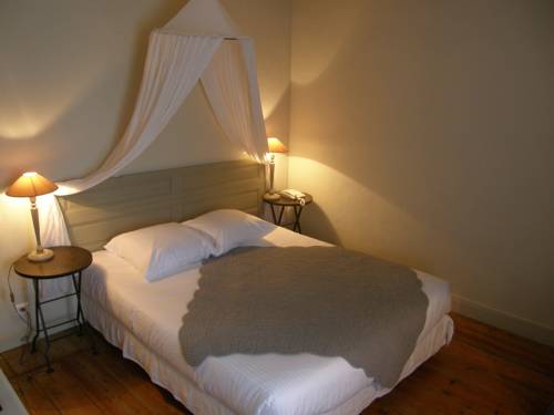 Imagen de la habitación del Hotel La Maison Douce. Foto 4