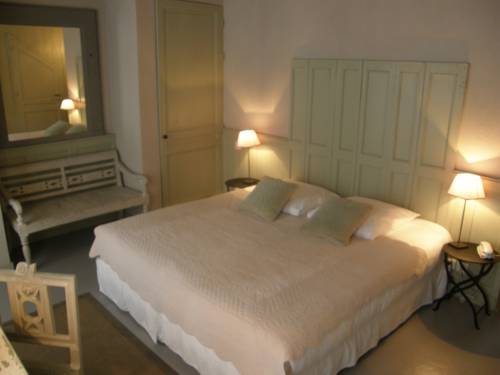 Imagen de la habitación del Hotel La Maison Douce. Foto 11