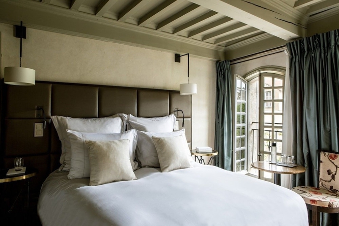 Imagen de la habitación del Hotel La Maison D'uzes. Foto 9