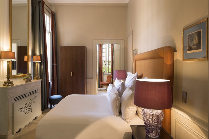 Imagen de la habitación del Hotel La Maison D'uzes. Foto 14