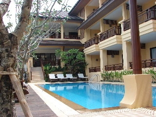 Imagen de la piscina del Hotel La Maison Hua Hin. Foto 12