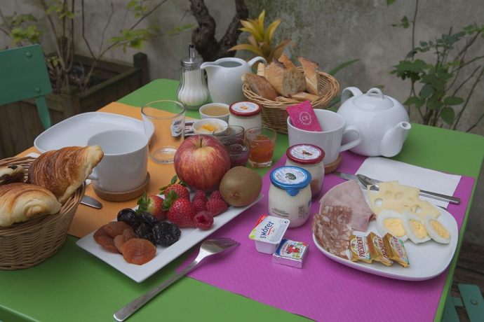 Imagen del bar/restaurante del Hotel La Maison Montparnasse. Foto 3