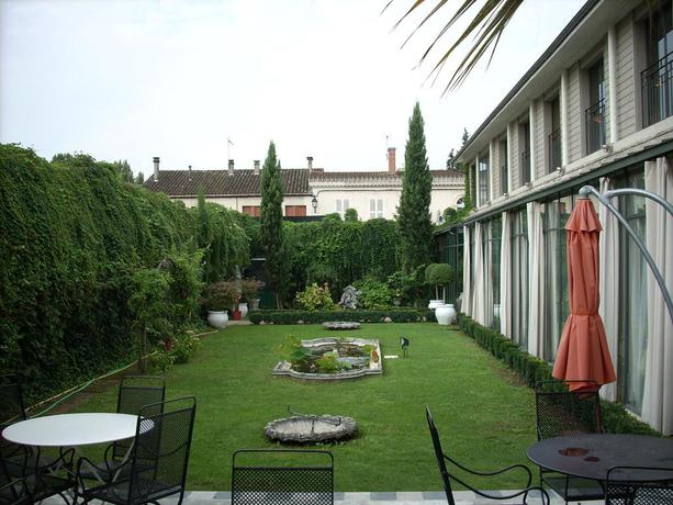 Imagen general del Hotel La Maison Navarre. Foto 5