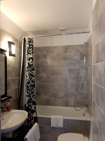 Imagen de la habitación del Hotel La Maison Obono. Foto 5