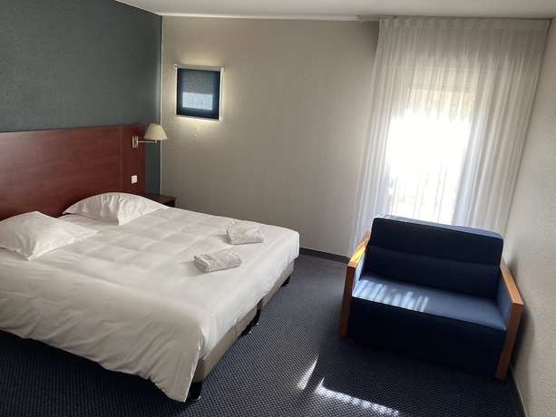 Imagen de la habitación del Hotel La Maison Obono. Foto 8