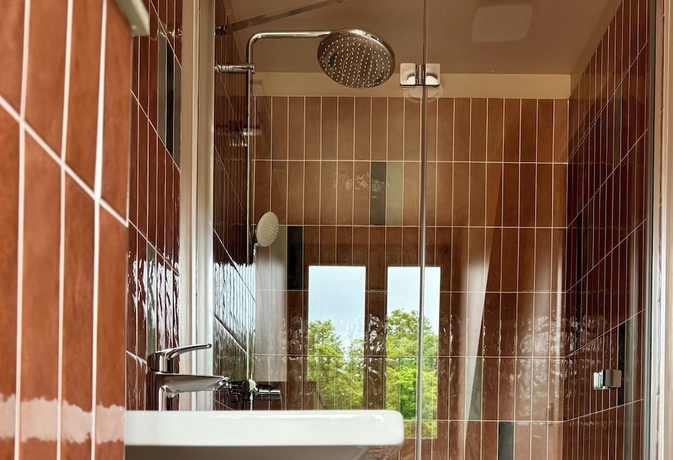 Imagen de la habitación del Hotel La Maison Rabelais. Foto 6