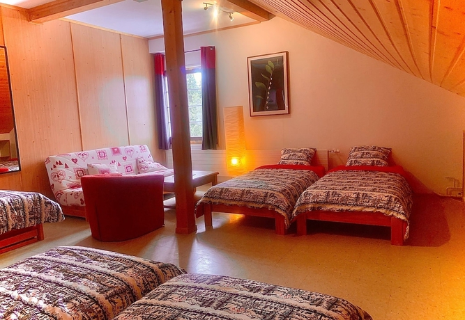 Imagen de la habitación del Hotel La Maison de la Montagne. Foto 8