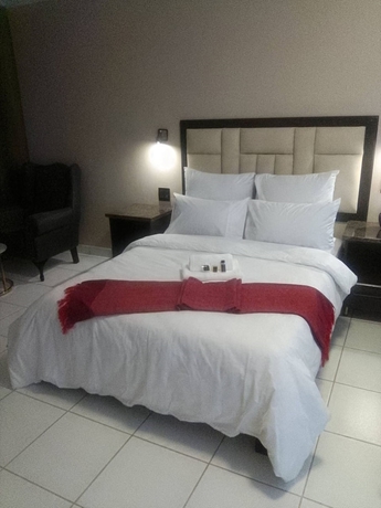 Imagen de la habitación del Hotel La Majestic Guest Lodge. Foto 11