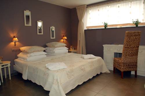 Imagen de la habitación del Hotel La Malle Poste. Foto 13