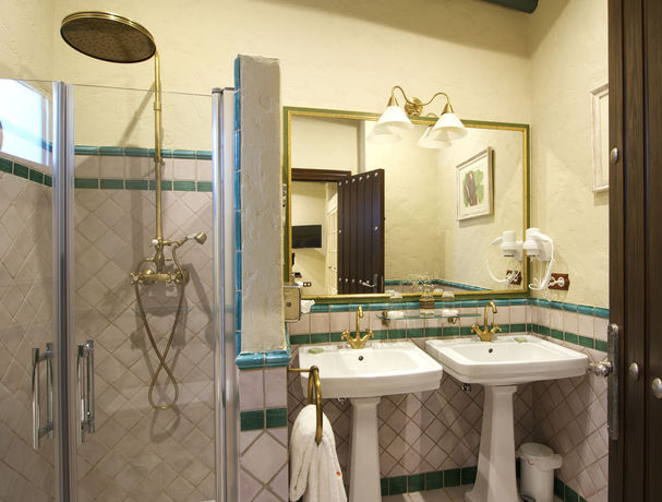 Imagen general del Hotel La Malvas&iacute;a. Foto 2