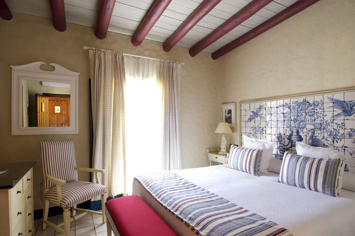 Imagen general del Hotel La Malvas&iacute;a. Foto 10