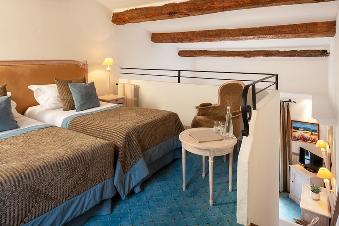 Imagen de la habitación del Hotel La Mandarine. Foto 13