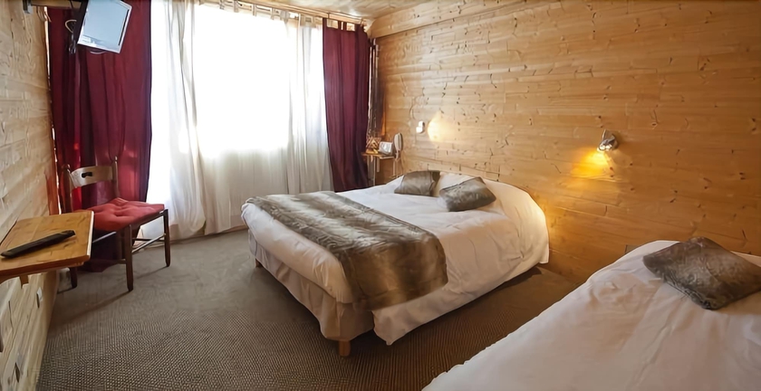 Imagen de la habitación del Hotel La Mandia. Foto 8