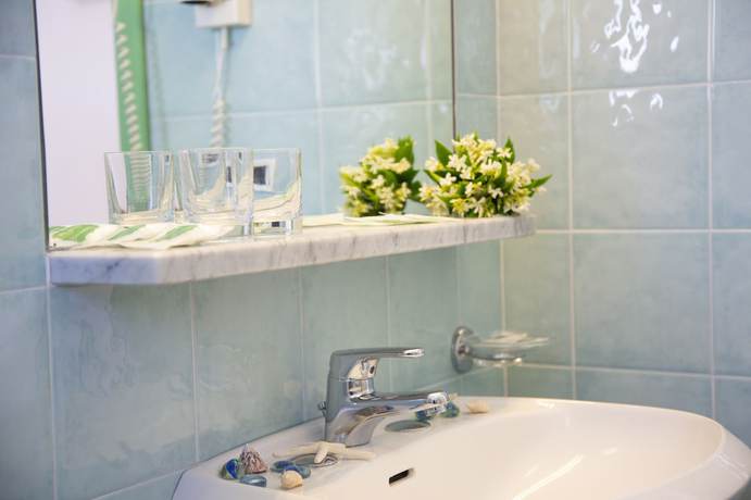 Imagen de la habitación del Hotel La Mandorla. Foto 4