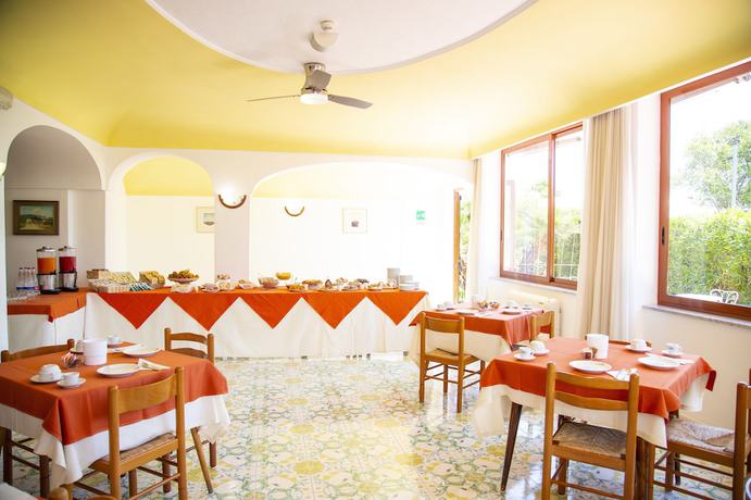Imagen del bar/restaurante del Hotel La Mandorla. Foto 3