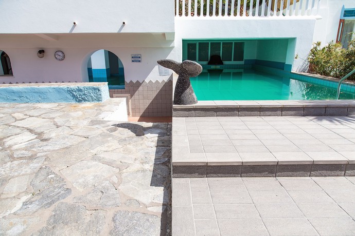 Imagen de la piscina del Hotel La Mandorla. Foto 19