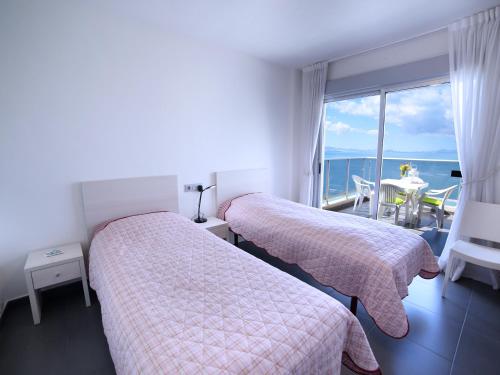Imagen general del Hotel La Manga Beach Club Apartments. Foto 4
