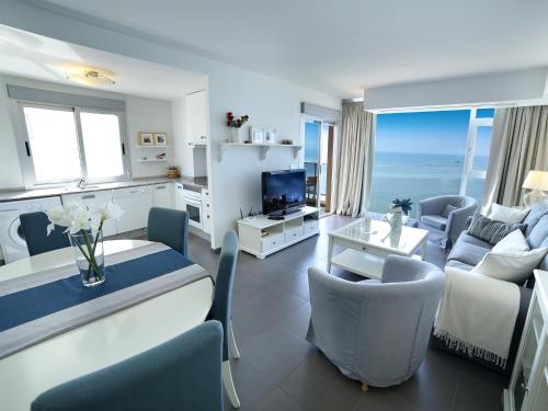 Imagen general del Hotel La Manga Beach Club Apartments. Foto 6