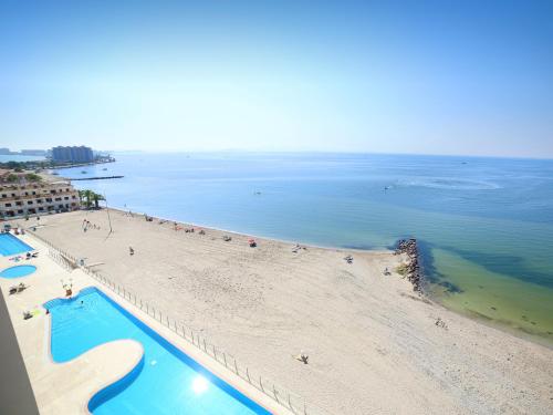 Imagen general del Hotel La Manga Beach Club Apartments. Foto 9
