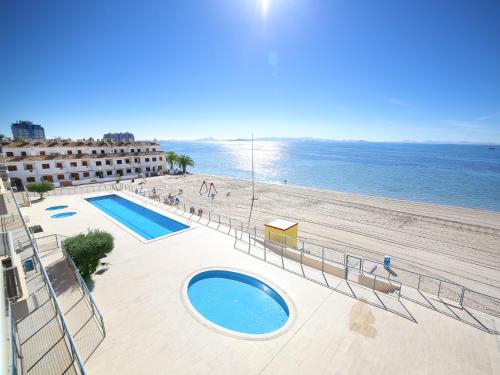 Imagen general del Hotel La Manga Beach Club Apartments. Foto 10