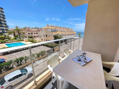 Imagen de la habitación del Hotel La Manga Beach Club Apartments. Foto 20