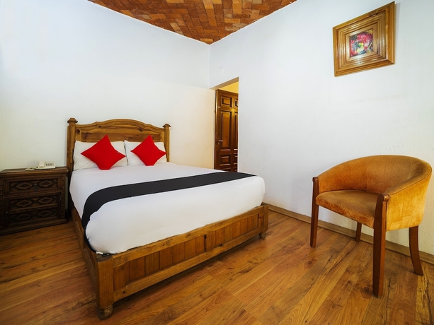 Imagen de la habitación del Hotel La Mansi&oacute;n Del Quijote. Foto 10