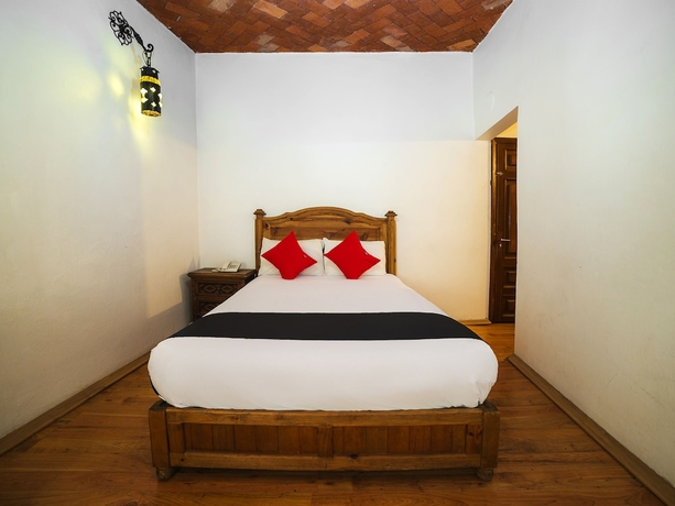 Imagen de la habitación del Hotel La Mansi&oacute;n Del Quijote. Foto 11